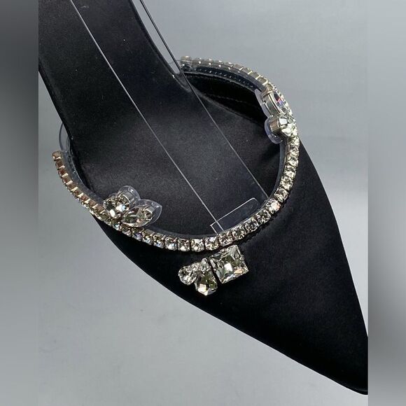 Christian Louboutin Marykate Queen Crystal-Embellished Satin Pumps size 37.5 - Picture 7 of 14